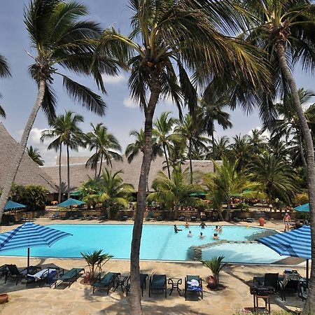 Bahari Beach Hotel Mombasa Exterior photo